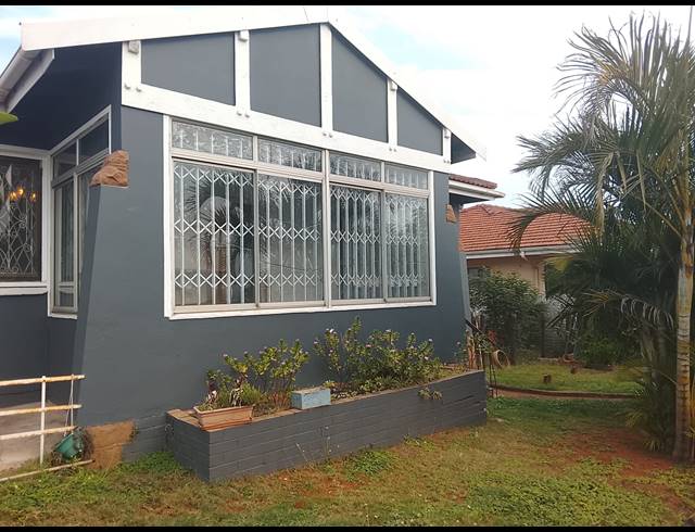 4 BEDROOM HOUSE FOR SALE IN BLUFF